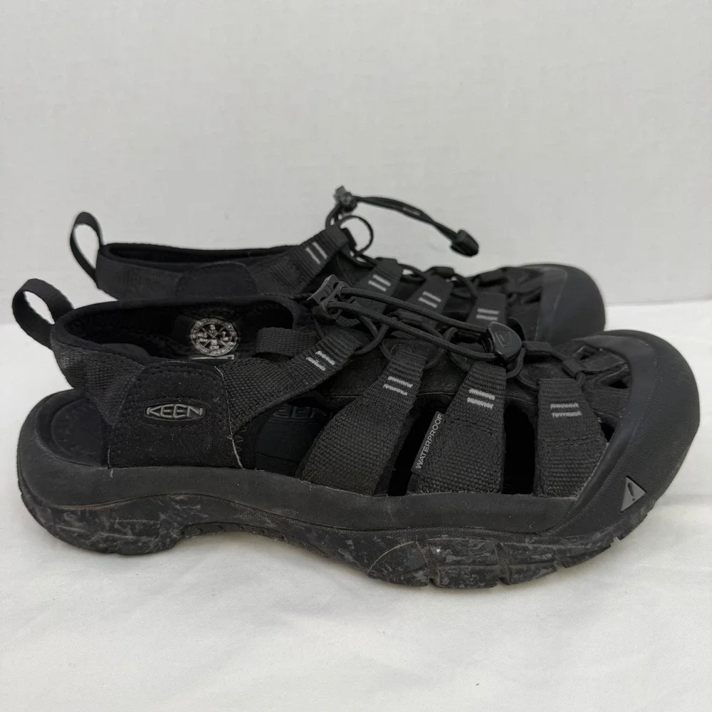 Keen Newport H2 Mens 8 Waterproof Hiking Sandals Black 1020285